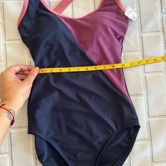 All in motion Colorblock One Piece Swimsuit Size XS NWOT - Picture 9 of 10